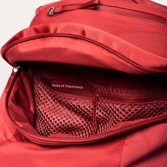 NWT Lululemon Run All Day Backpack II, 13 L, Persian Red - Picture 3 of 15